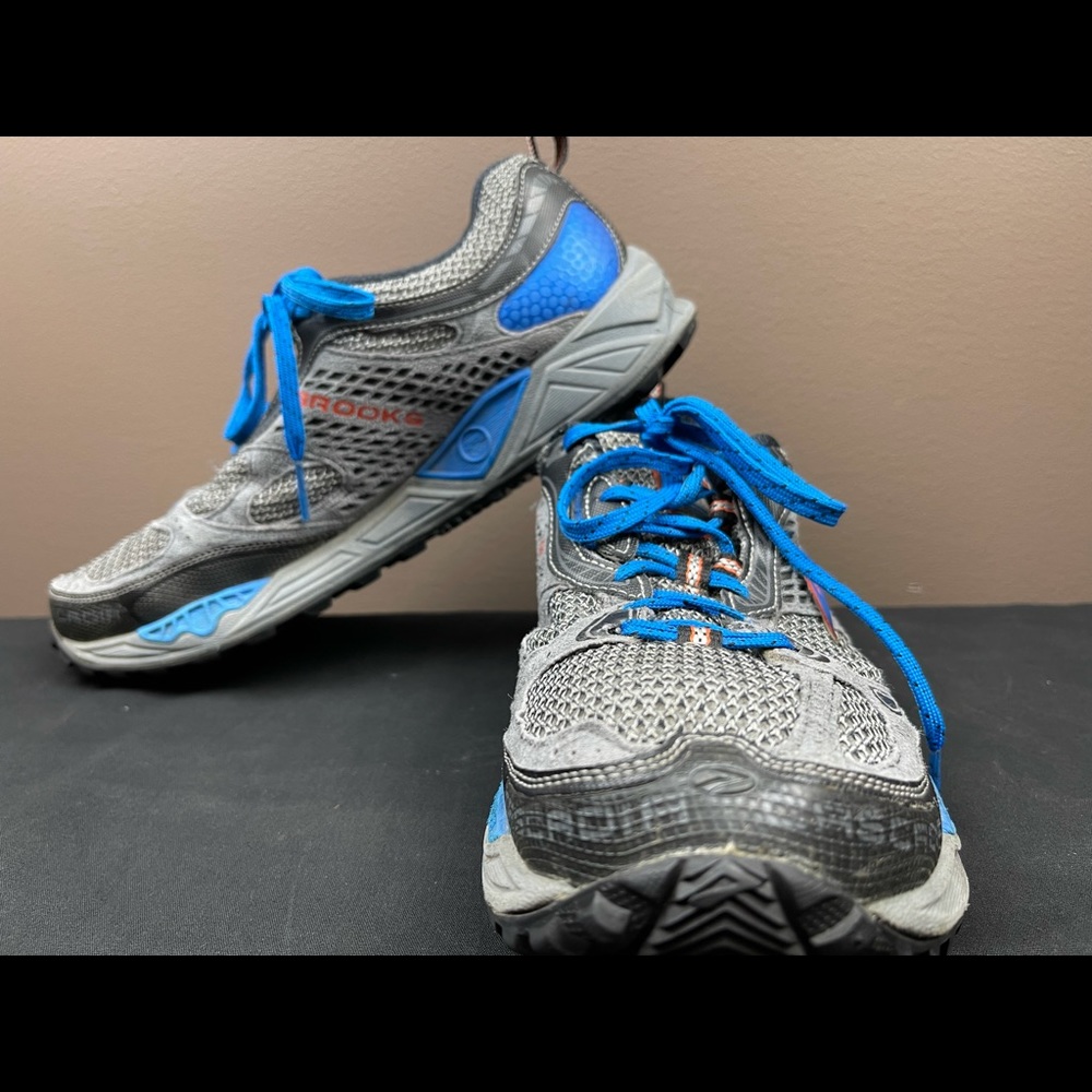 Men’s Brooks Cascadia running shoes US size 11.5